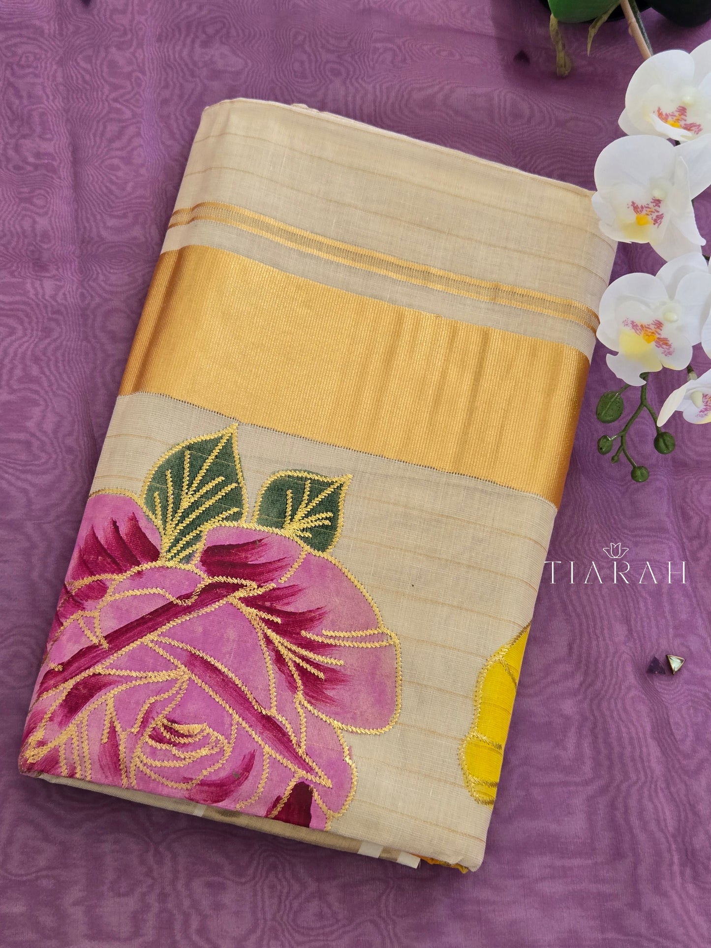 ✨️Golden Rose Stripe Tissue Set Saree.✨️