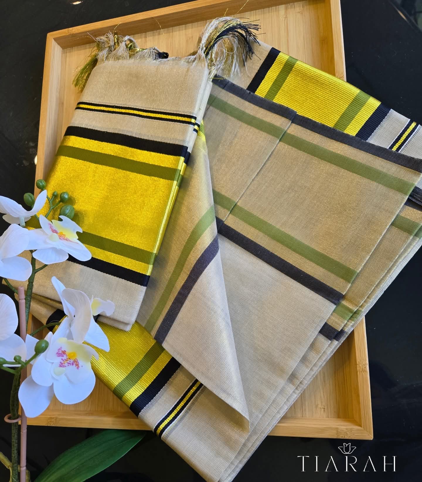 Tissue Set Mundu